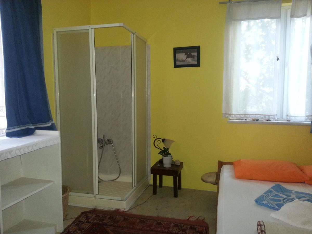 Ecer Pansiyon Kuşadası Buitenkant foto