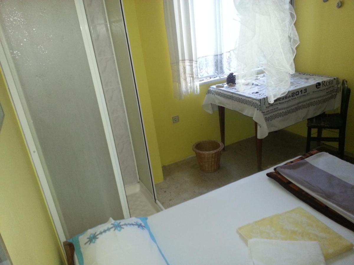 Ecer Pansiyon Kuşadası Buitenkant foto